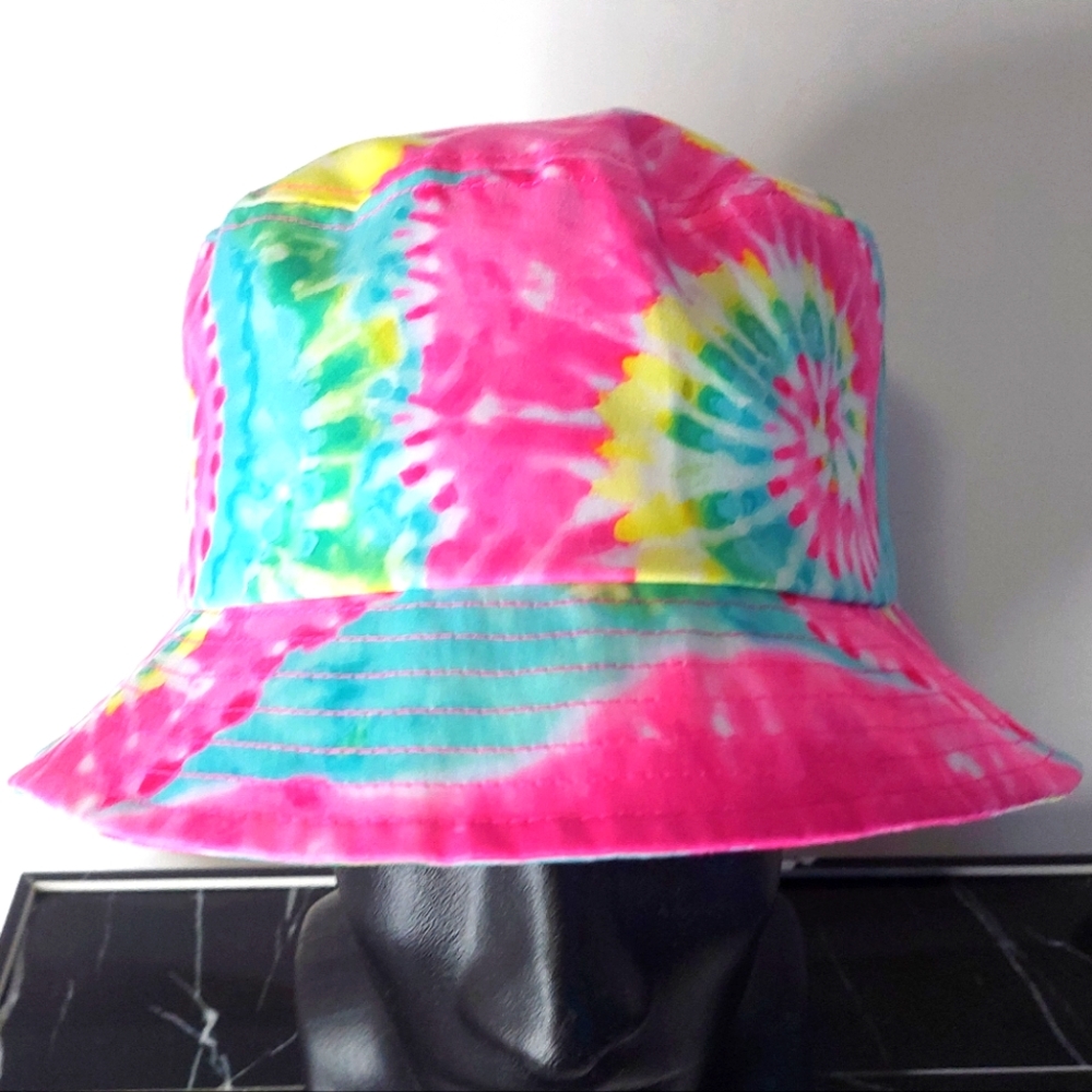Brilliant Tie Dye Patterned Bucket Hat BNWT DLG Bucket Hat Size: L-XL